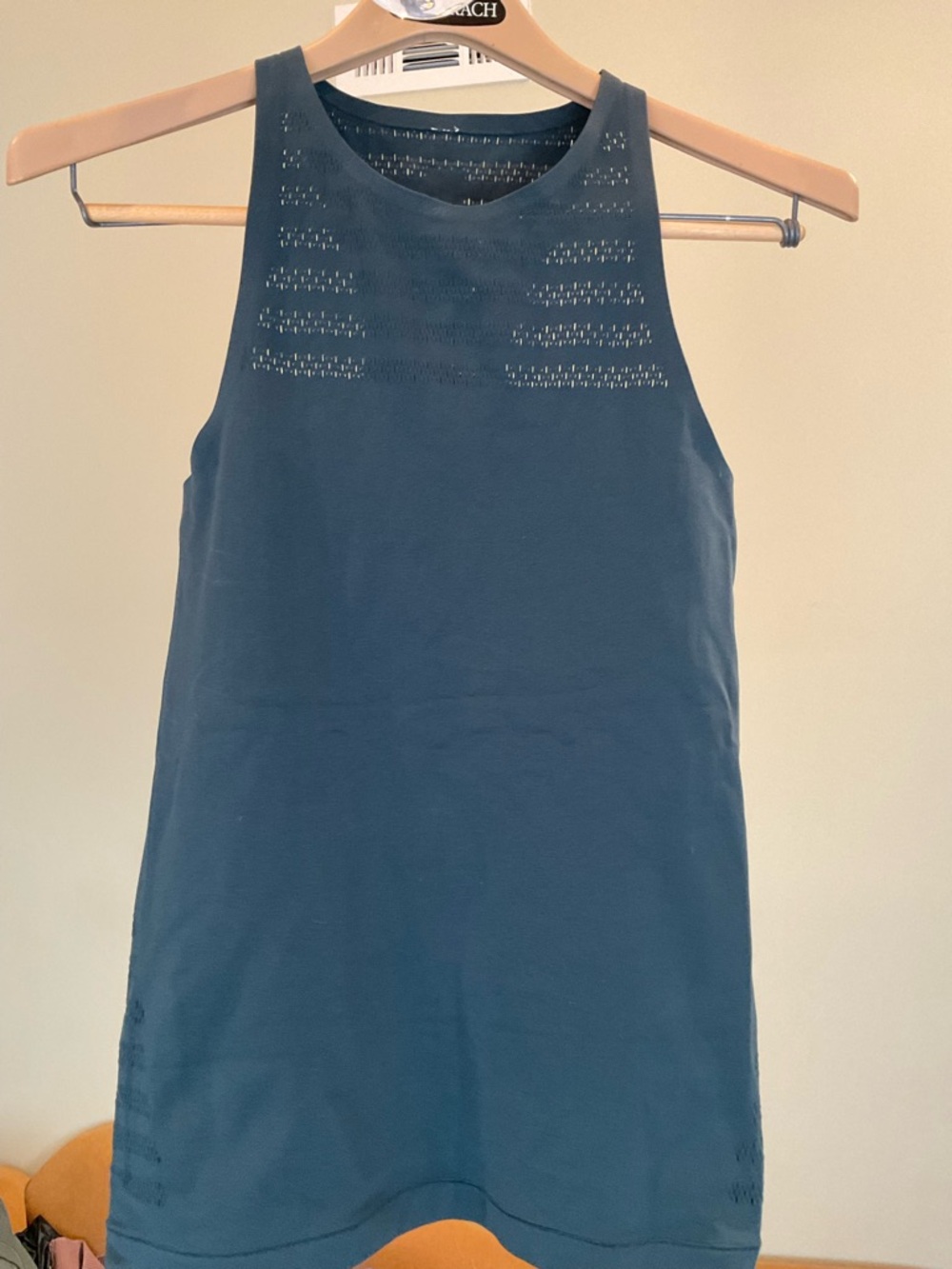 Lululemon Fitted Racerback Tank Blue Teal Workout Yoga Athletic Women’s 6